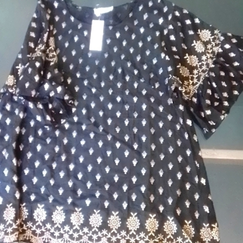 Black and Gold top